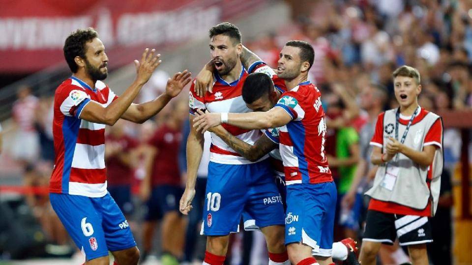 格拉纳达客场大胜埃瓦尔，势不可挡的简单介绍