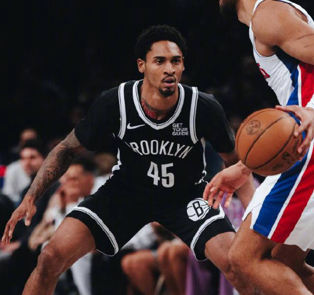 篮网大将爆发独得分，独挑大梁率队逆袭的简单介绍